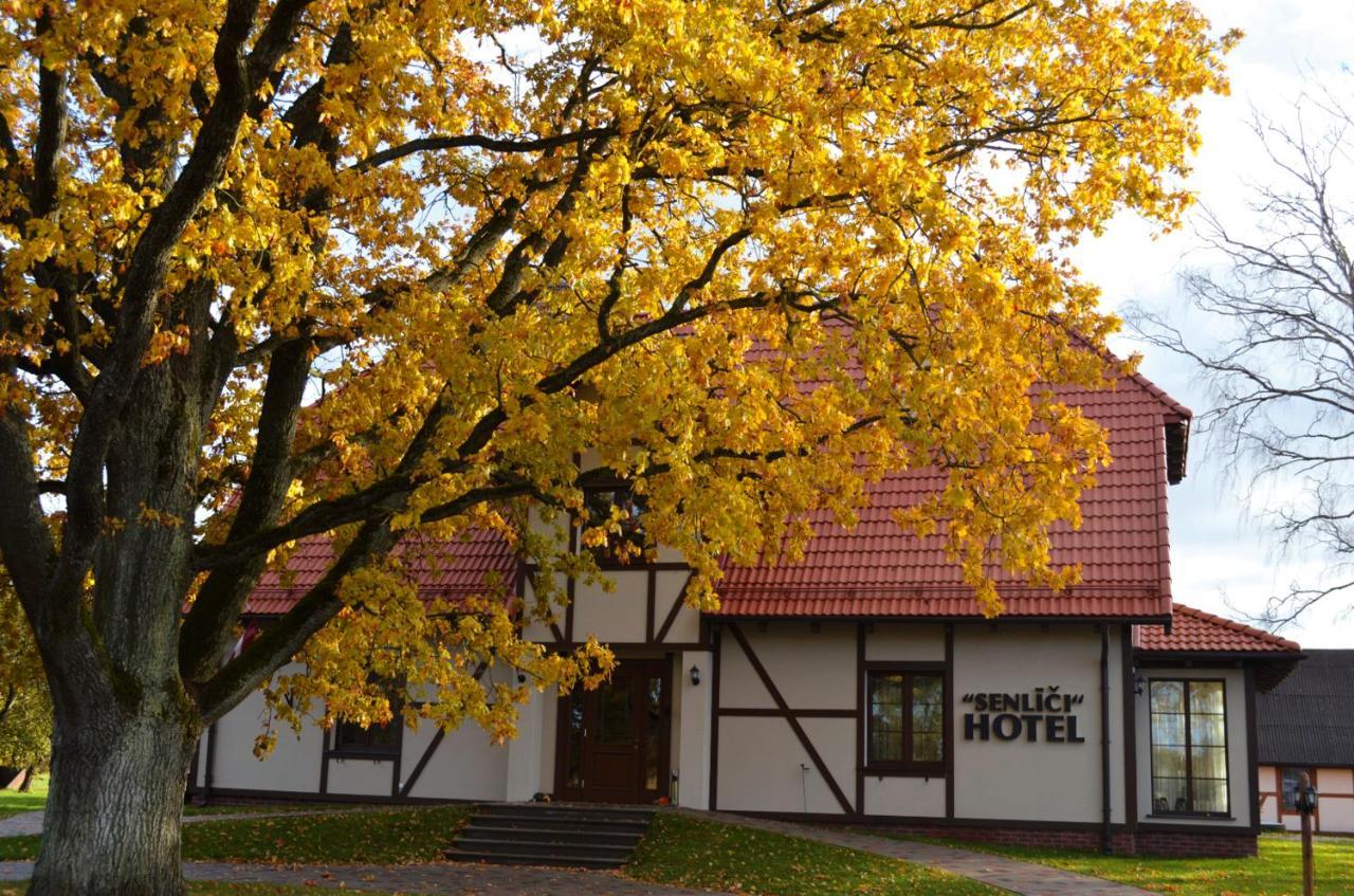 Hotel Senlici Jelgava Luaran gambar