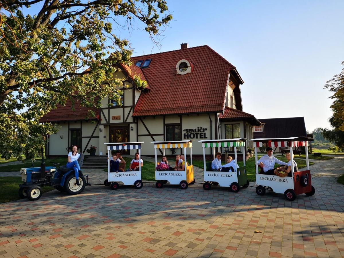 Hotel Senlici Jelgava Luaran gambar
