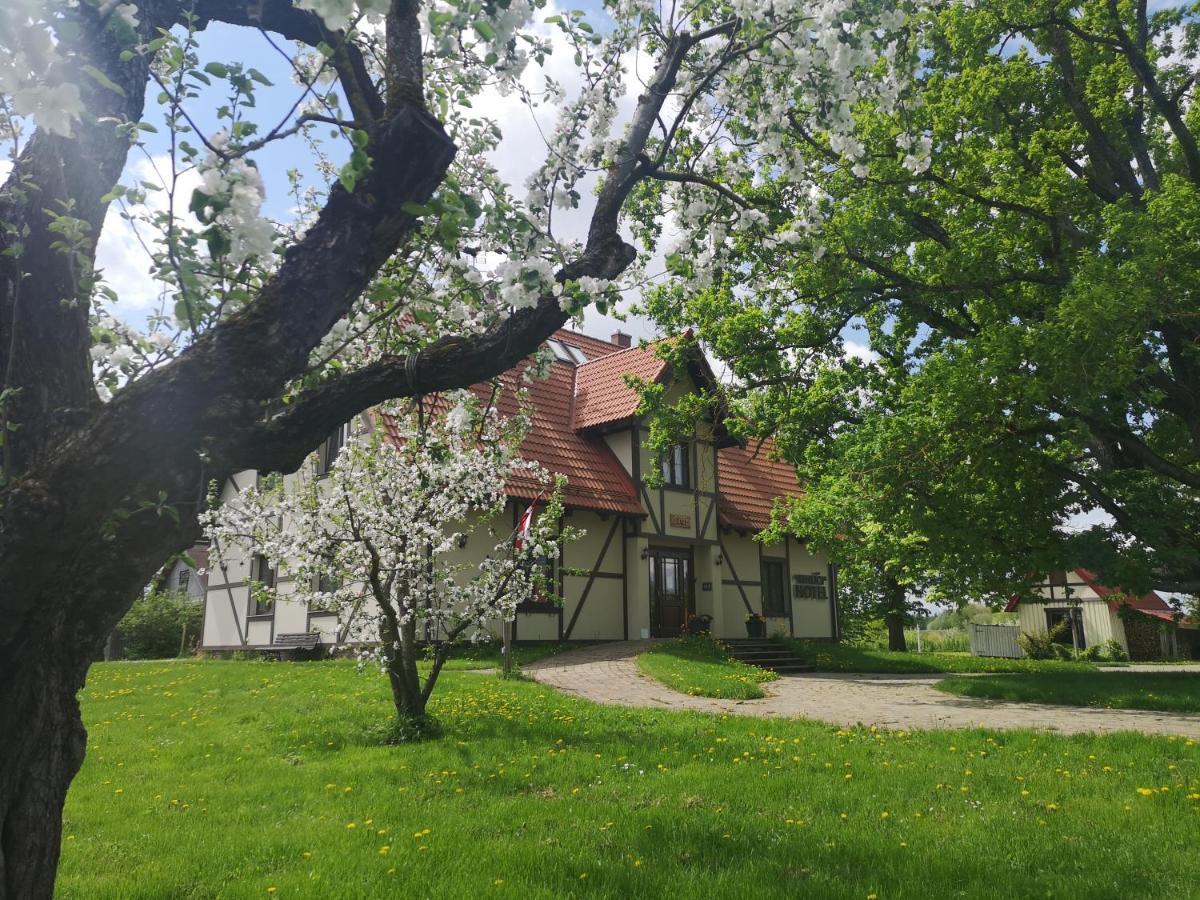 Hotel Senlici Jelgava Luaran gambar