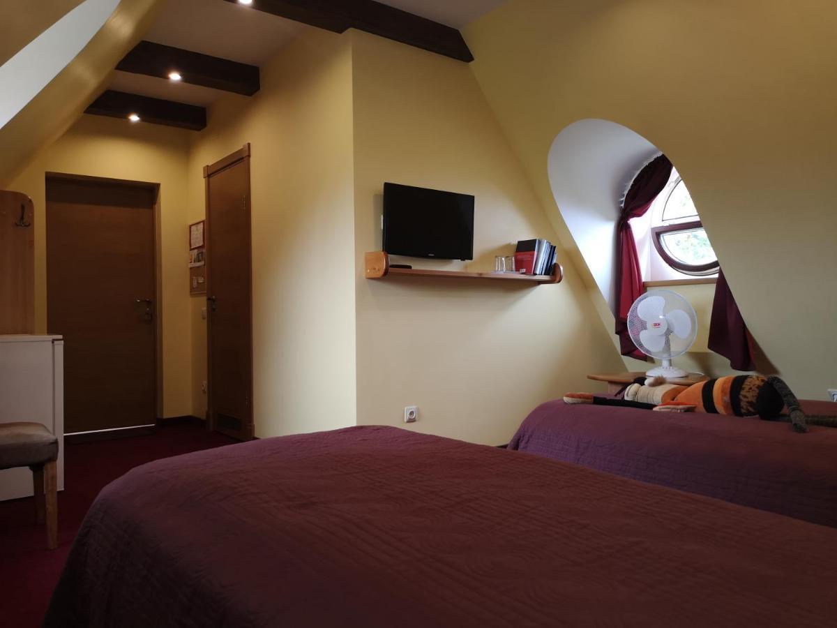 Hotel Senlici Jelgava Luaran gambar